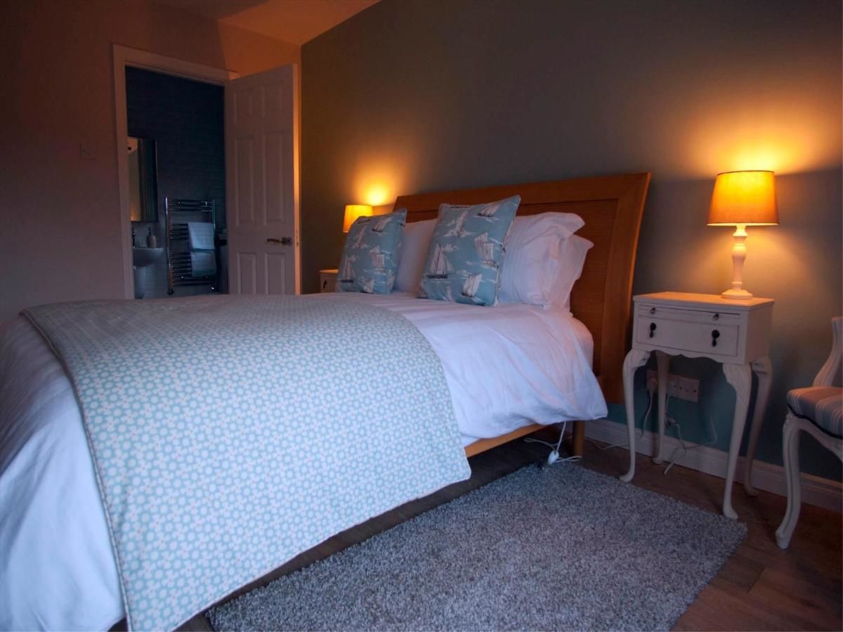Отели типа «постель и завтрак» Bunlin Bay House Милфорд-27